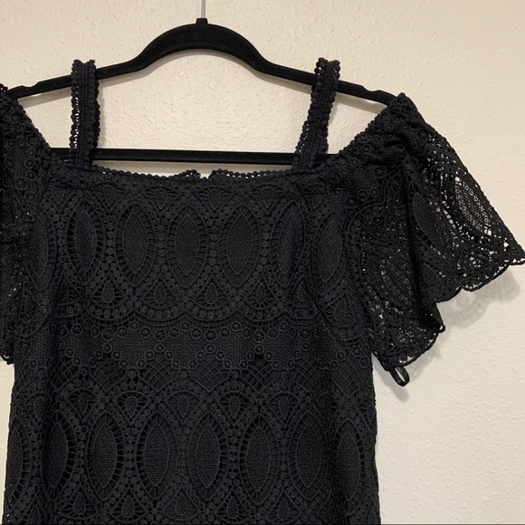 White House Black Market | Off the Shoulder Dress - Picture 4 of 8